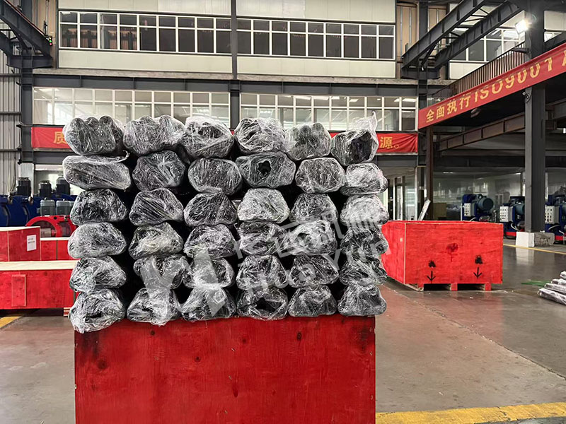 華運(yùn)機(jī)械一批軟管泵定制軟管生產(chǎn)完畢，彰顯專業(yè)制造實(shí)力